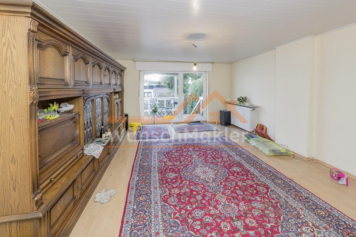 Wohnung EG Wohnzimmer mit Zugang zur Terrasse