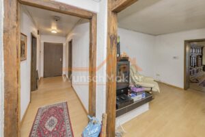 Wohnung EG Flur und Kaminzimmer