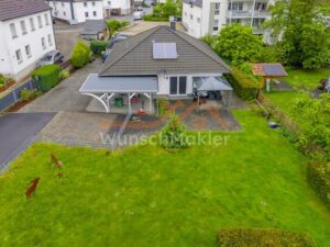 Ansicht mit Garten