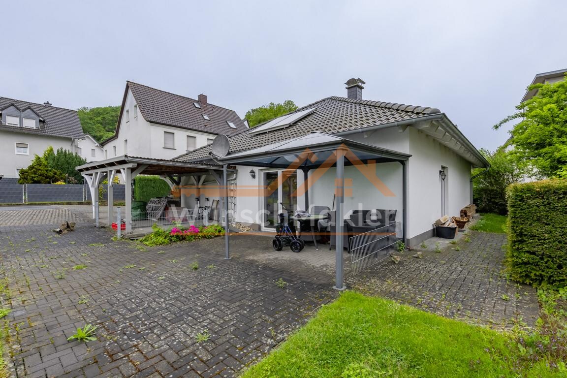 überdachte Terrasse