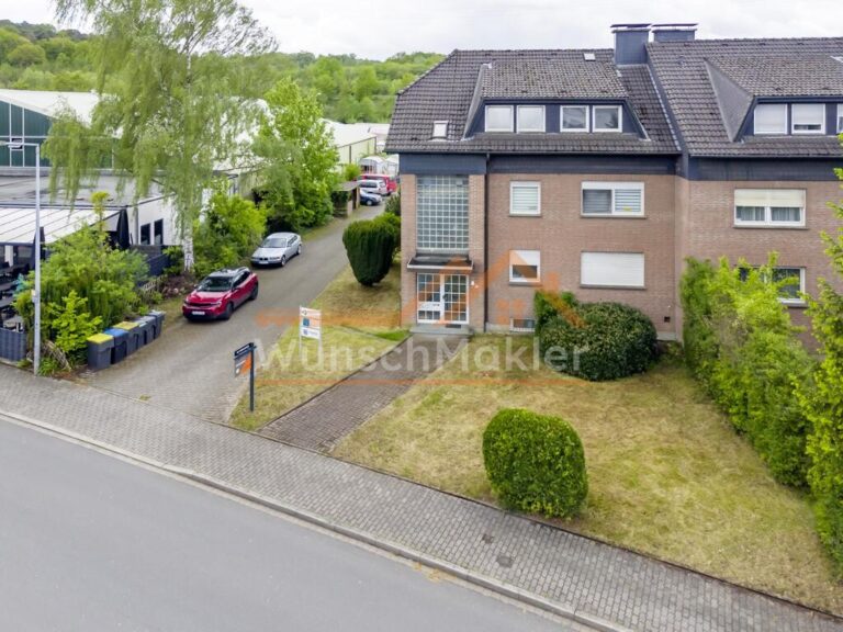 Straßenansicht