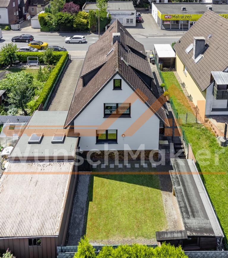 Rückansicht mit Garten
