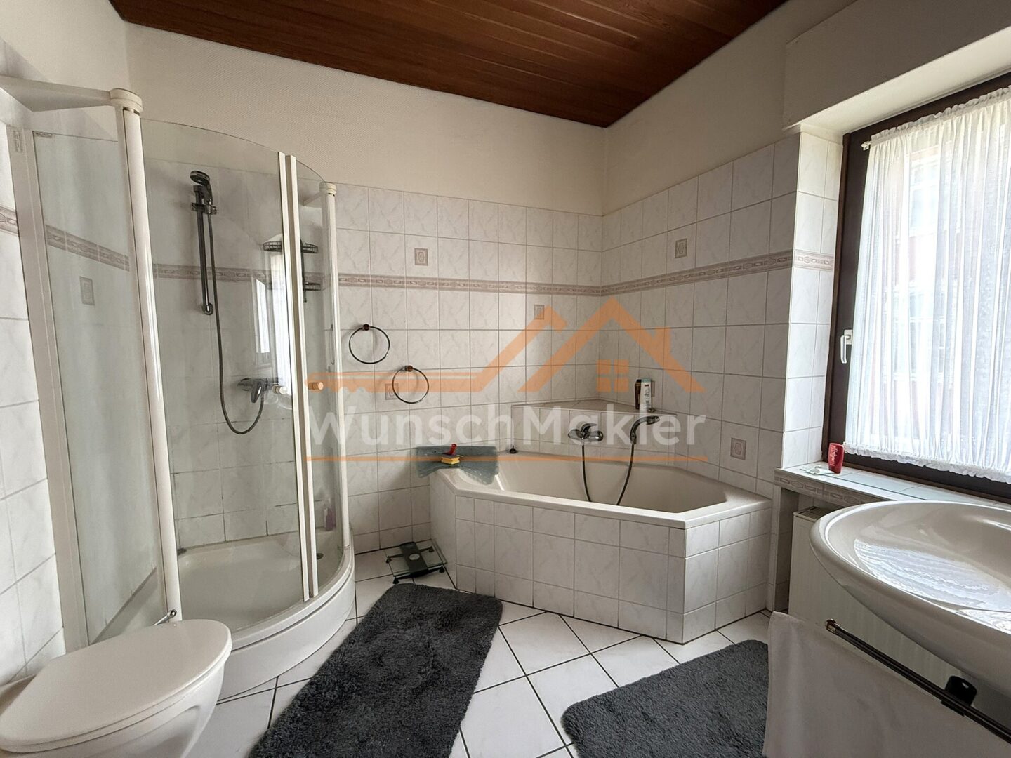Badezimmer Erdgeschoss