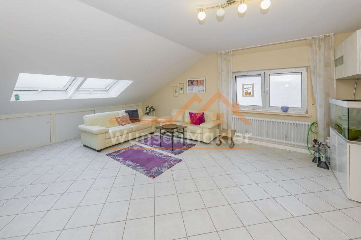 Wohnzimmer Dachgeschoss 2