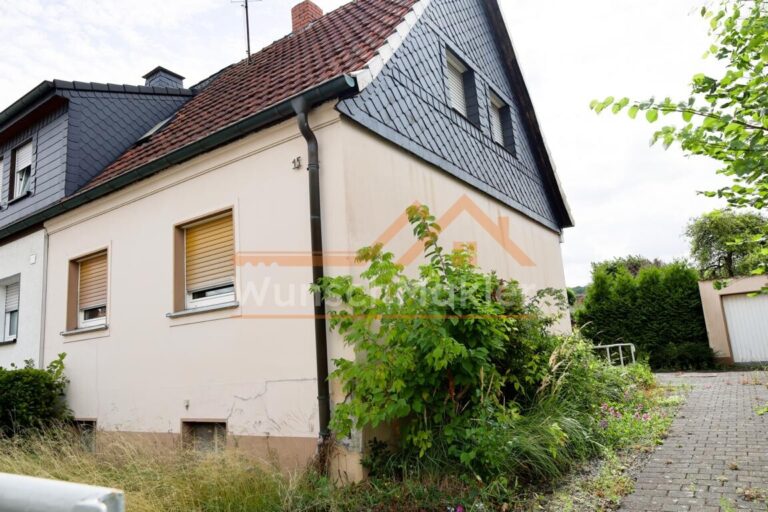 Straßenansicht